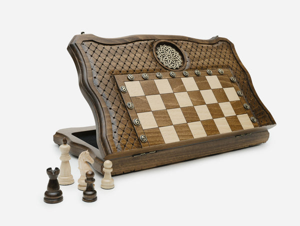 Standard Ornamental Rosette Beech Chess Set III