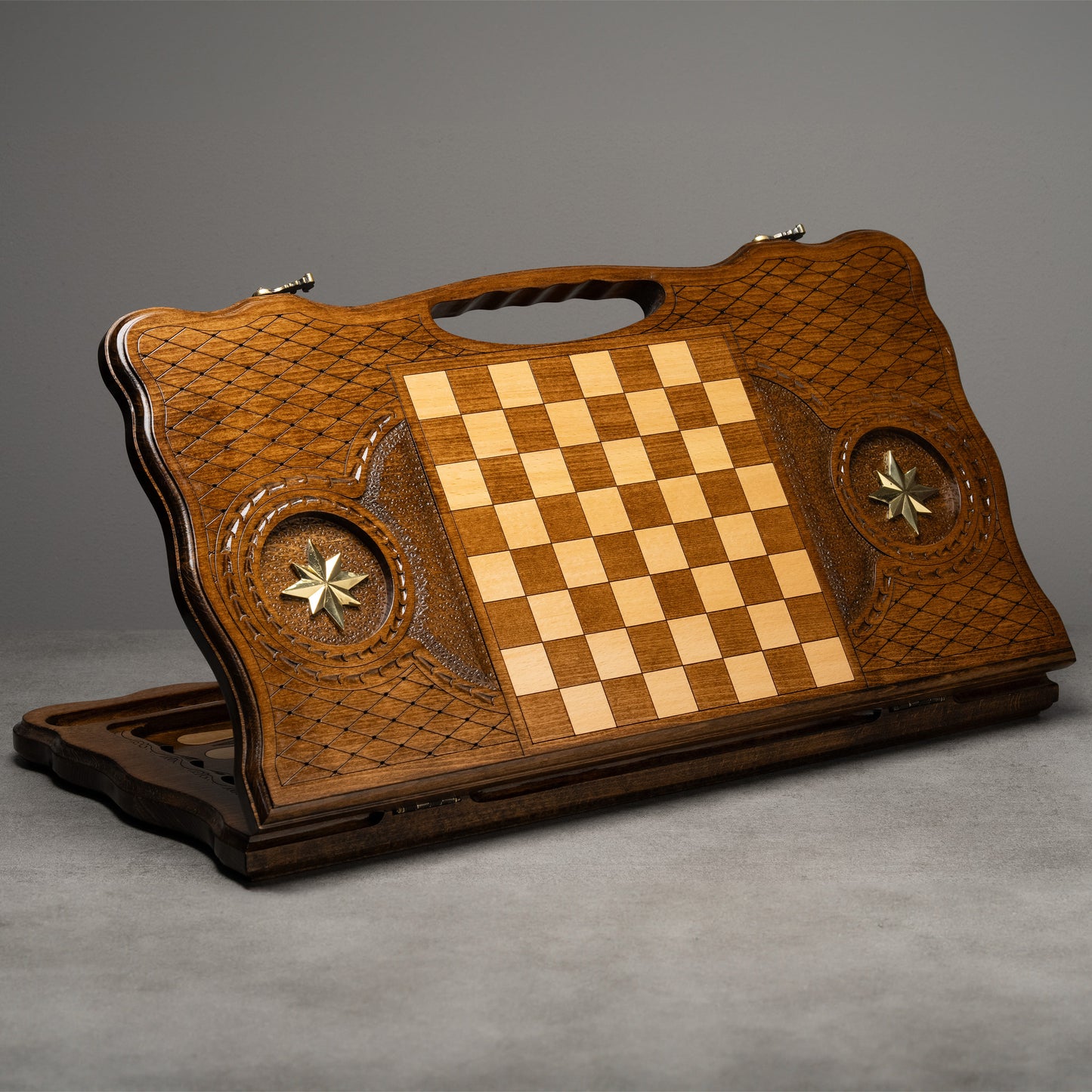 Luxury Backgammon Set – Carved Octagon Design - Unumperfectus