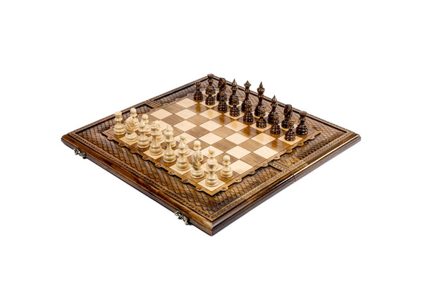 Luxury wooden chess and backgammon set with hand-carved lattice frame, 60 cm, pieces set for play