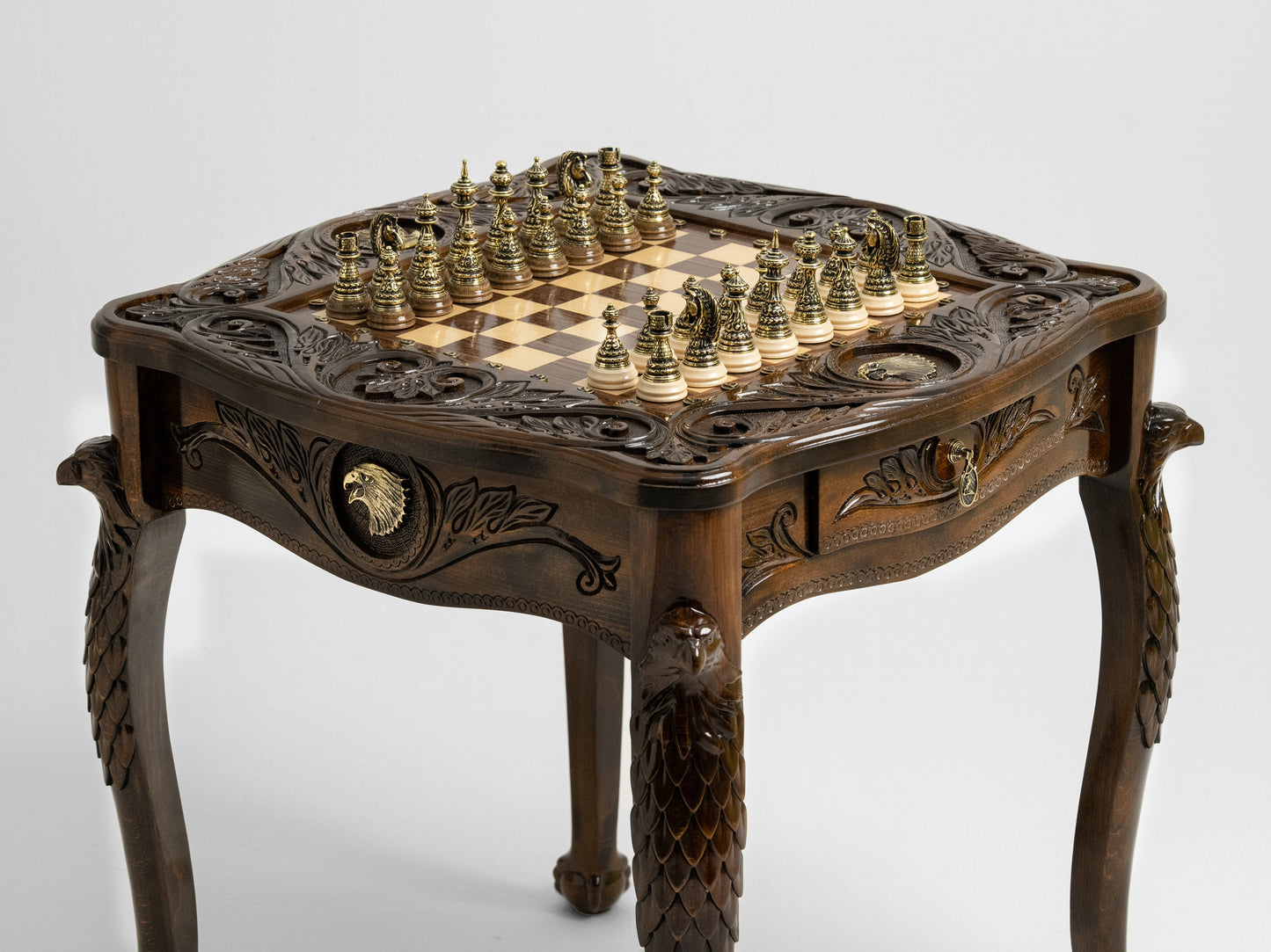 Luxury Chess Table – Majestic Eagle - Unumperfectus