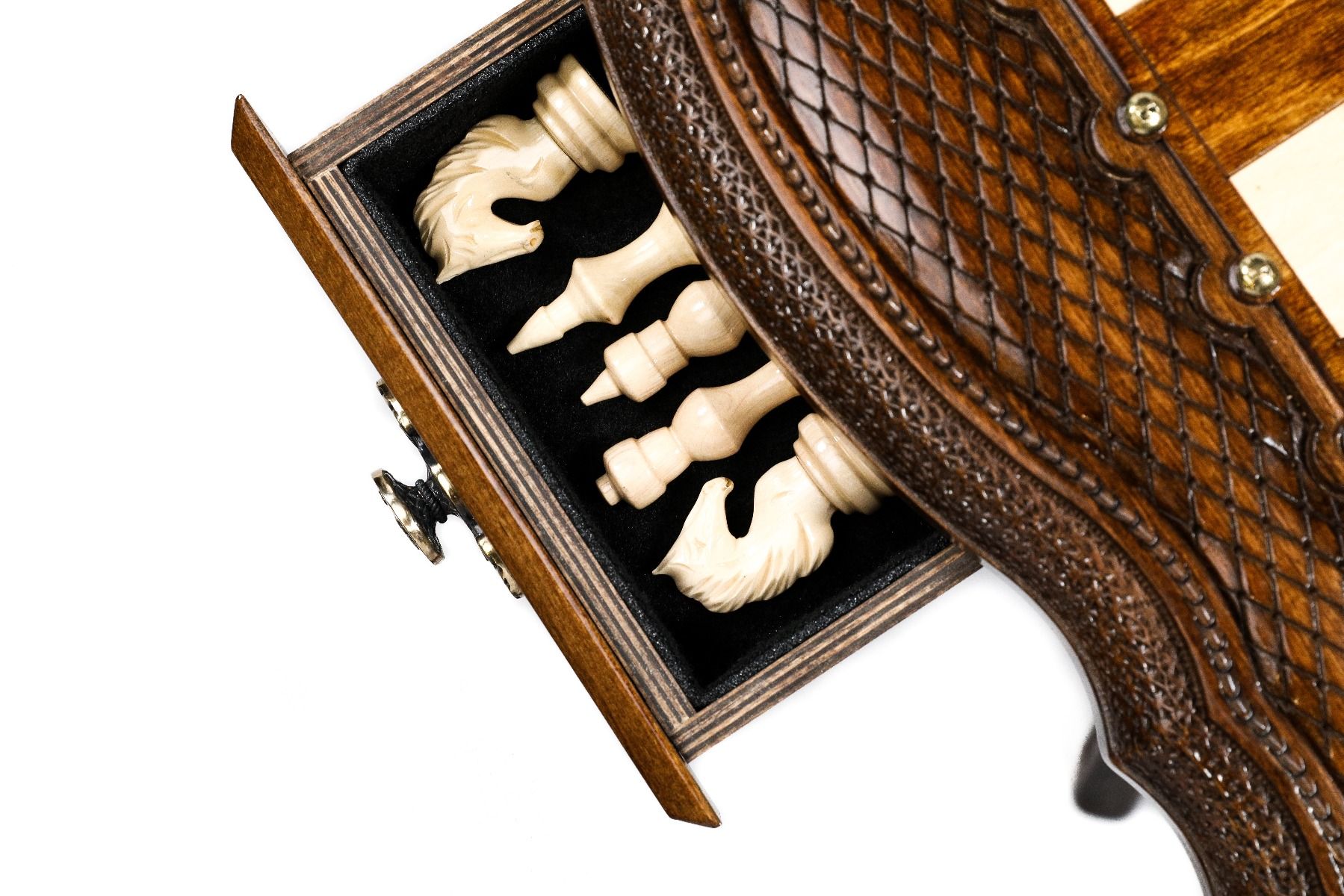 Chess Table Luxury with Contour Outline - Unumperfectus
