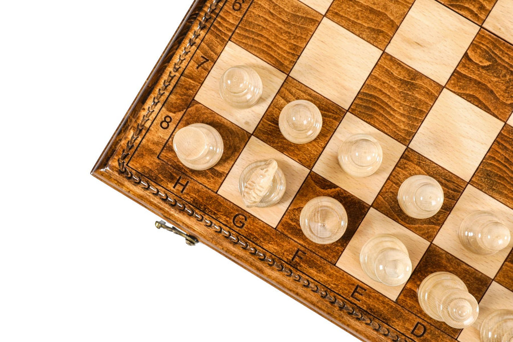 Luxury Hand-Carved Classic Wooden Chess Set - Unumperfectus