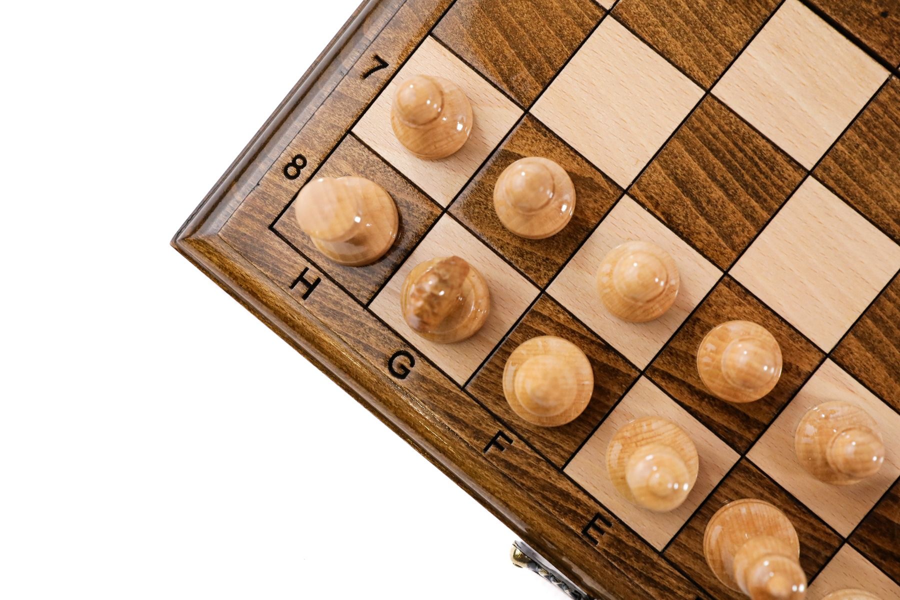 Classic Wooden Chess Set – Handmade Chess Board for Timeless Play - Unumperfectus