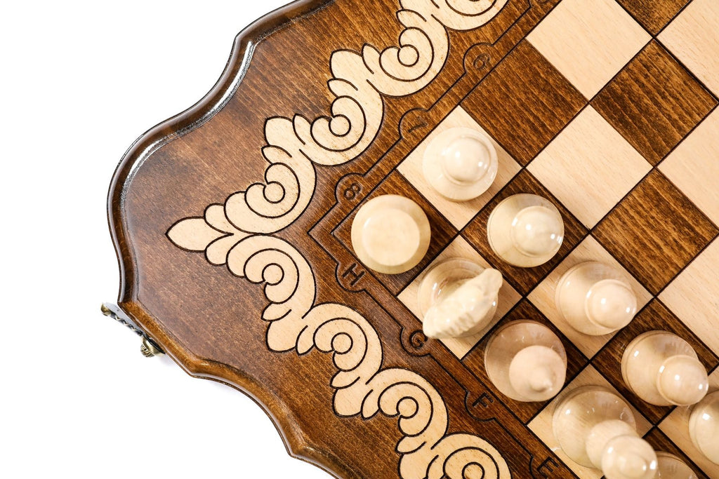 Wooden Chess Set with Contour Outline 19.7" | 50 cm - Unumperfectus