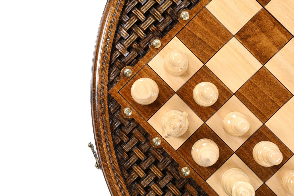 Unique Circular Carved & Handmade Chess Set - Artistic Design - Unumperfectus
