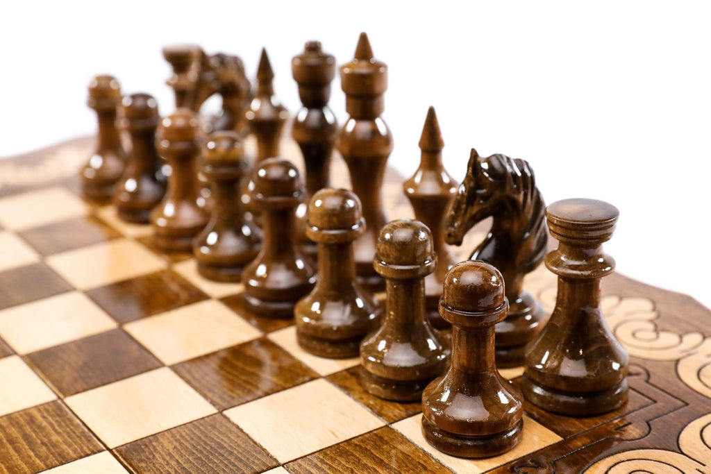 Wooden Chess Set with Contour Outline 19.7" | 50 cm - Unumperfectus