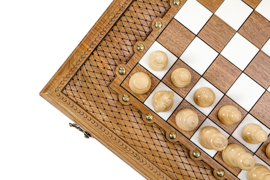Epoxy Chess Set with Backgammon - Unumperfectus