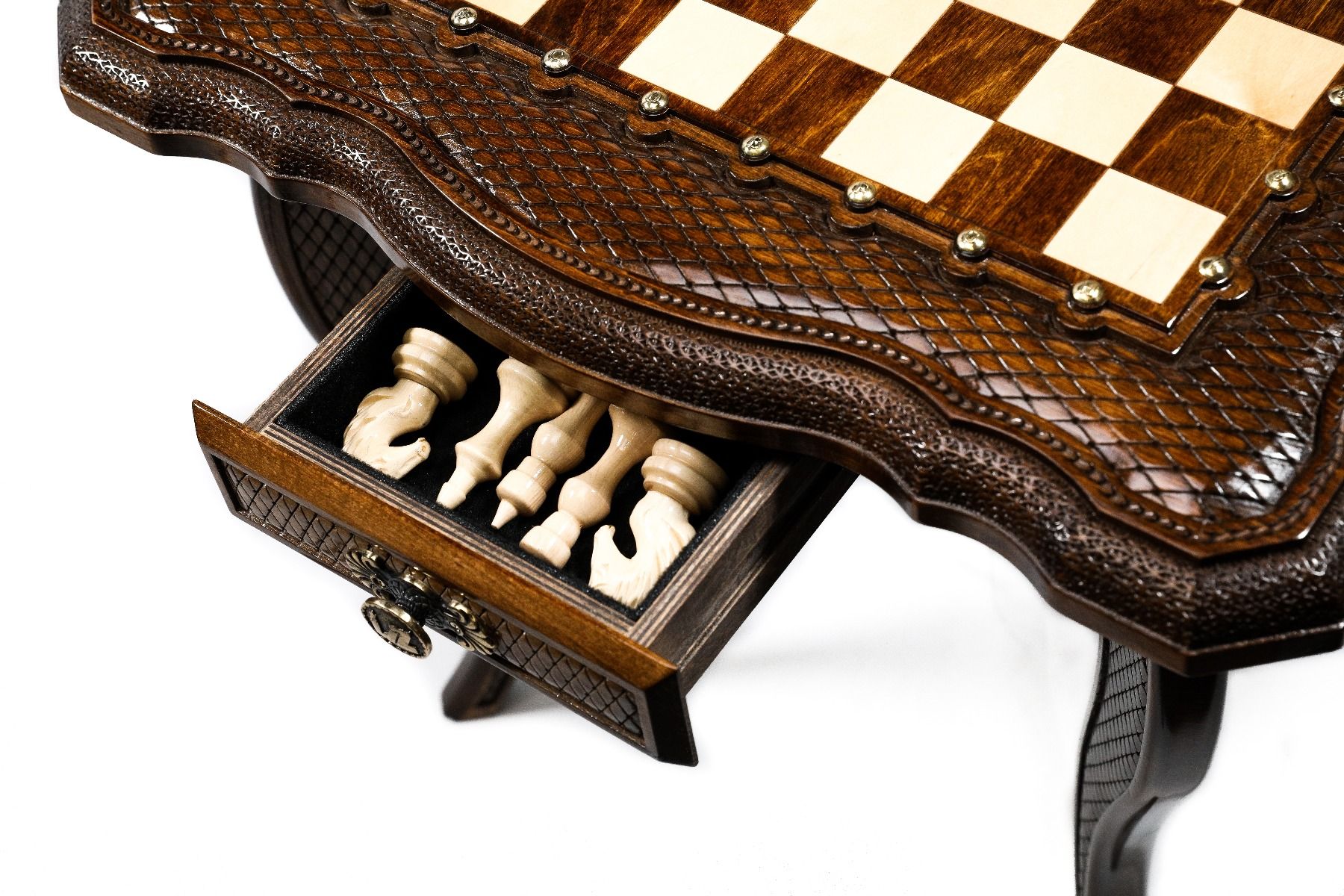 Chess Table Luxury with Contour Outline - Unumperfectus