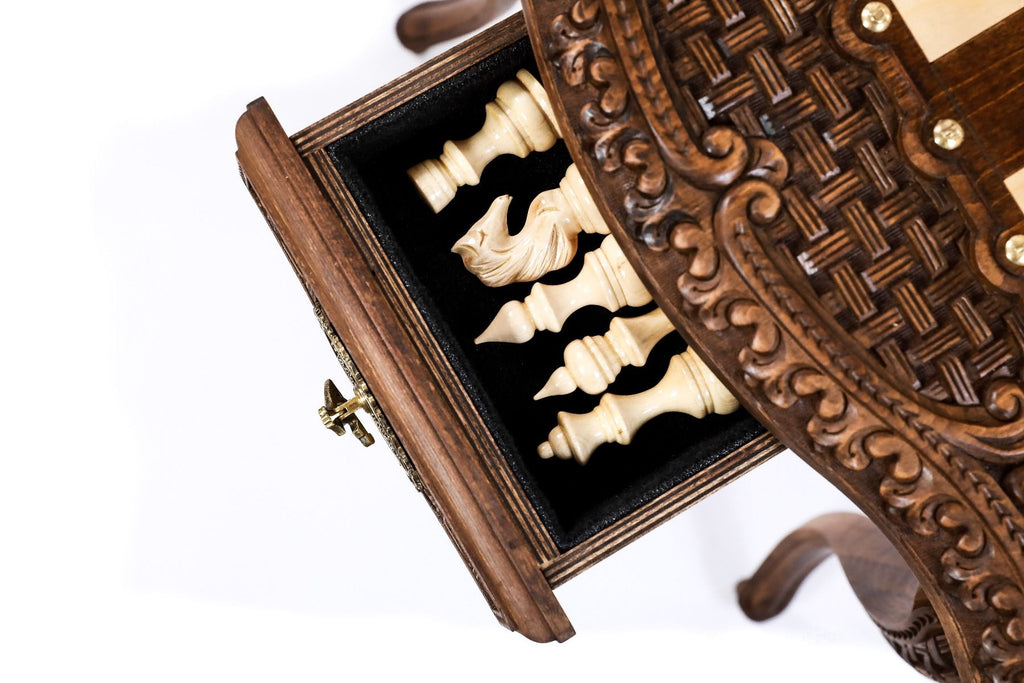 Table Chess Set - Wooden Design with Contour Outline - Unumperfectus