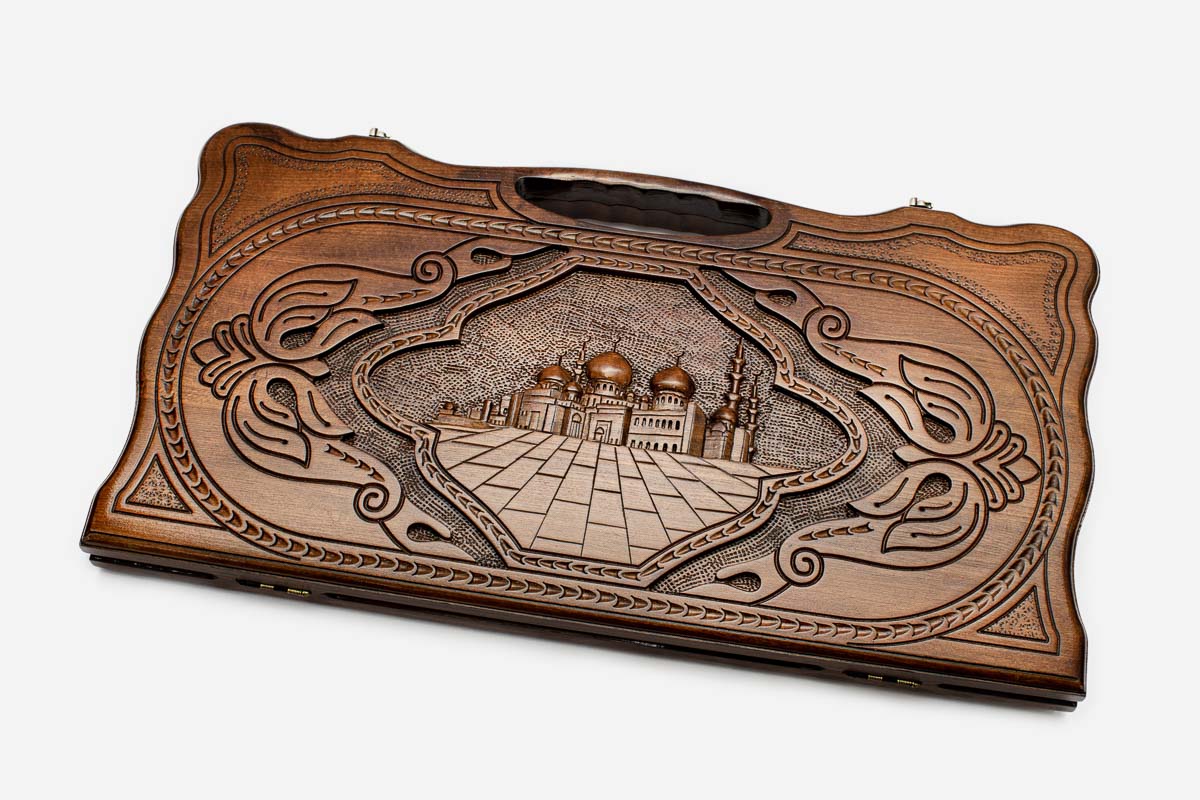 Carved beechwood backgammon board with the Sheikh Zayed Grand Mosque of Abu Dhabi, with a carry handle, propped open