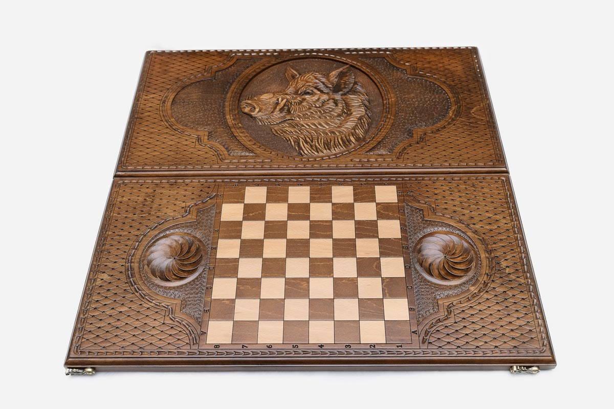 Backgammon Set Boar - handmade wooden backgammon board