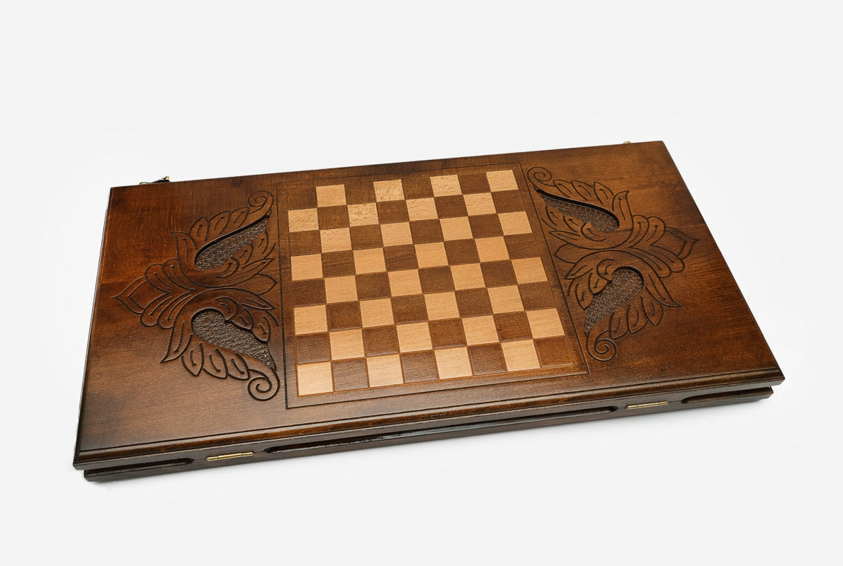 Backgammon Set Wolf - handmade wooden backgammon board