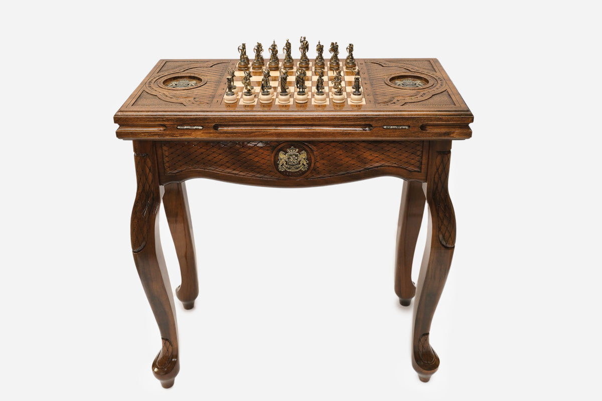 Handle Georgian Coat of Arms chess-backgammon table closed, angled view of the legs