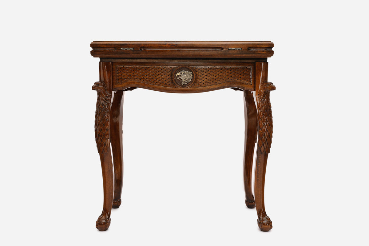 Handle Eagle backgammon table closed, straight front view
