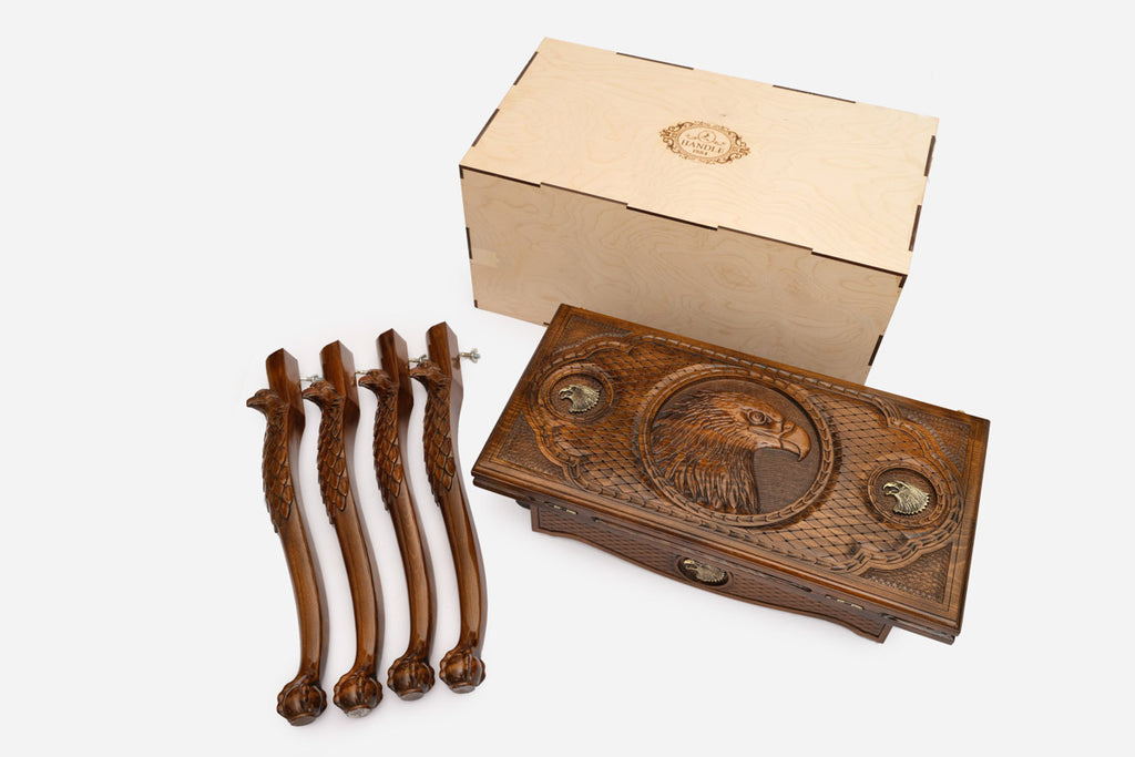 Handle Eagle backgammon table disassembled in its shipping crate