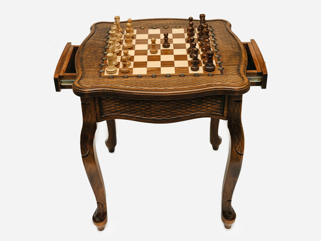 Engraved chess table - view 6