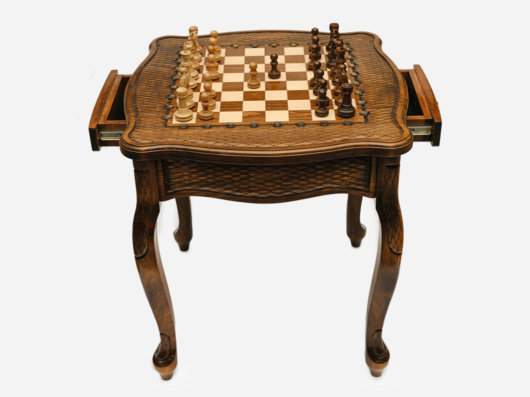 Engraved chess table - view 6