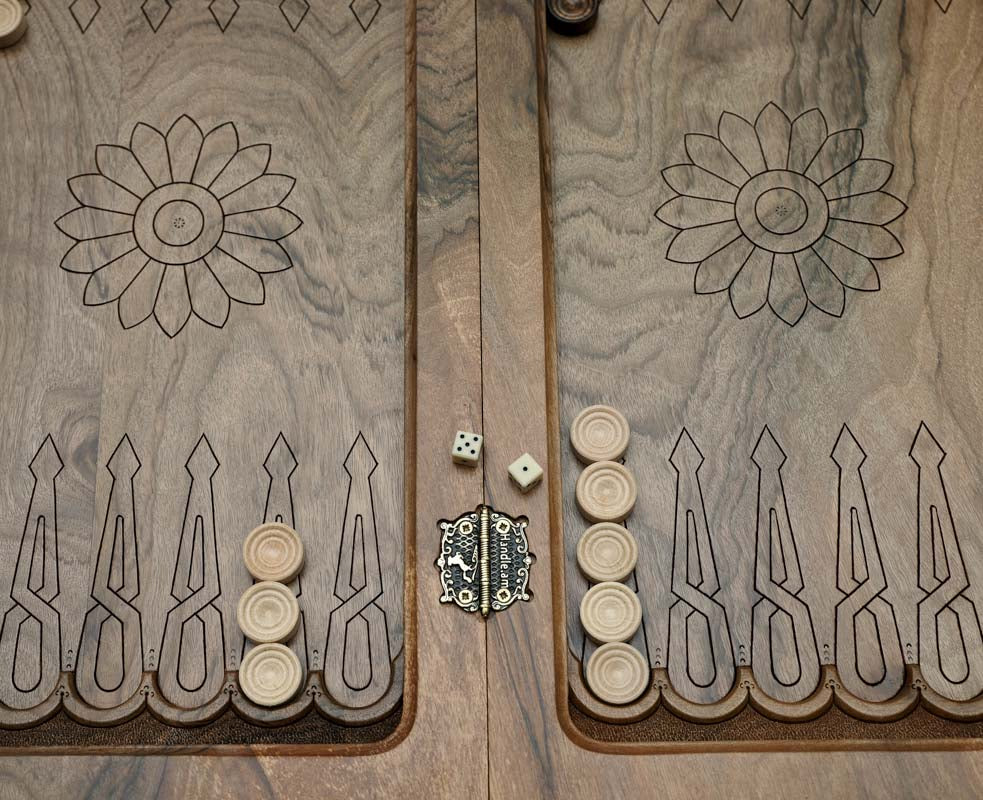 Lattice chess and backgammon set - view 6