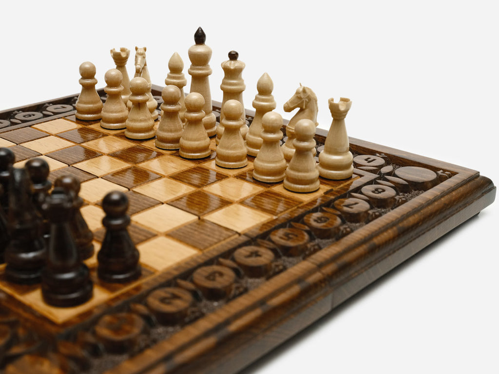 Pomegranate and Grapevine chess and backgammon set - view 5