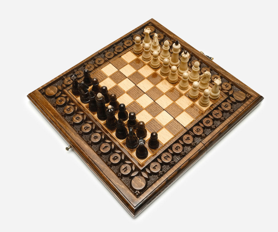 Pomegranate and Grapevine chess and backgammon set - view 3