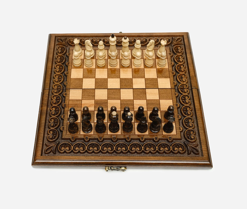 Ornamental Rosette chess and backgammon set detail 3