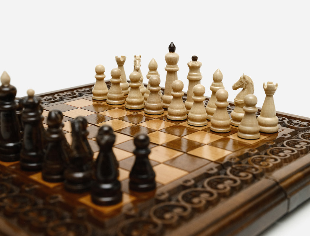 Ornamental Rosette chess and backgammon set detail 5