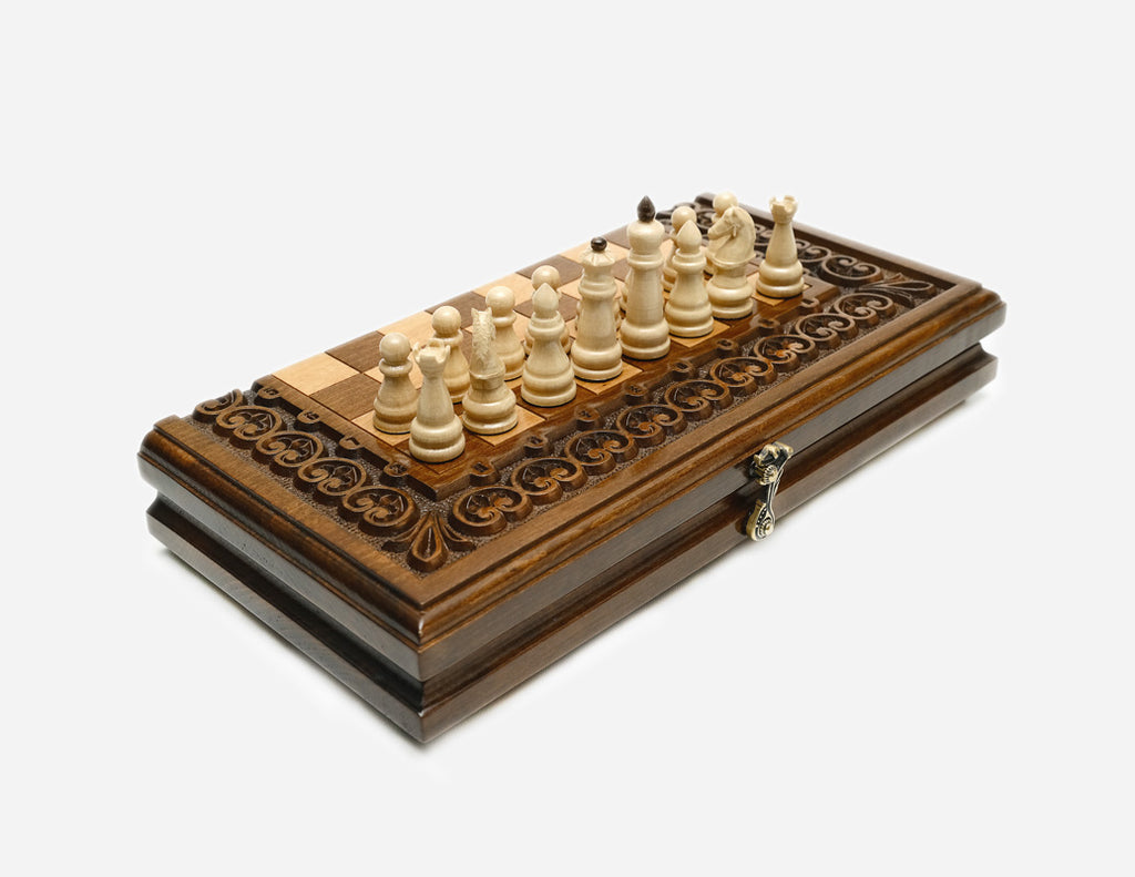 Ornamental Rosette chess and backgammon set detail 4