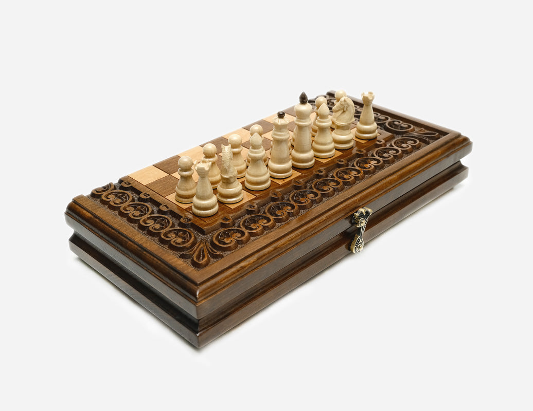 Ornamental Rosette chess and backgammon set detail 4