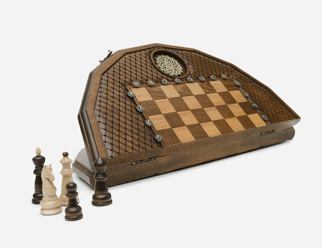 Sixteen-Corner Beech Chess Set