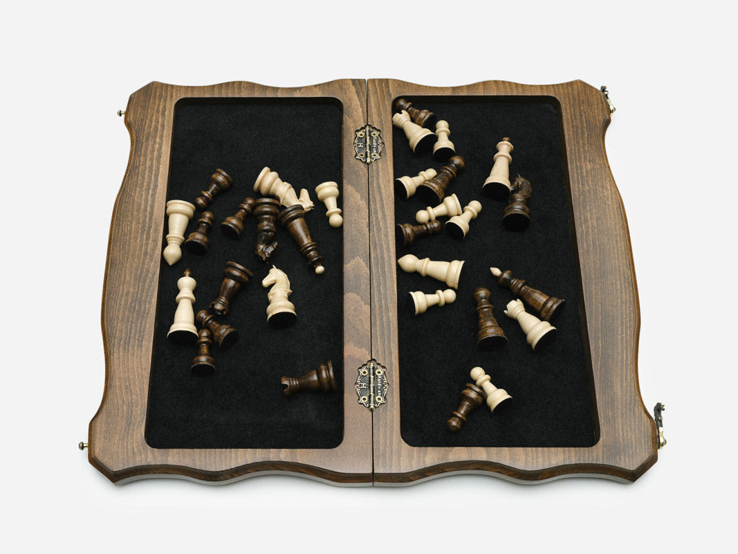 Pomegranate and Grapevine chess set detail 7