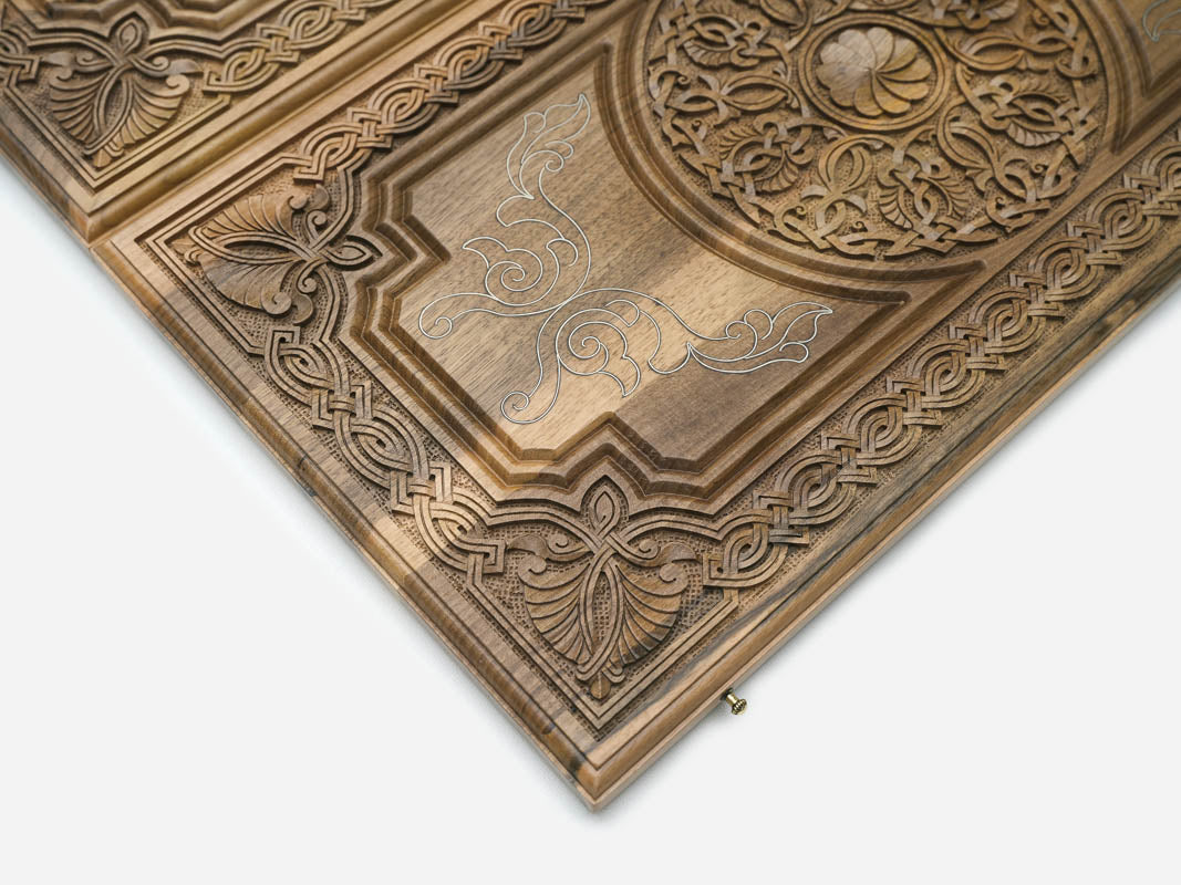 The ornamental carving seen from another angle