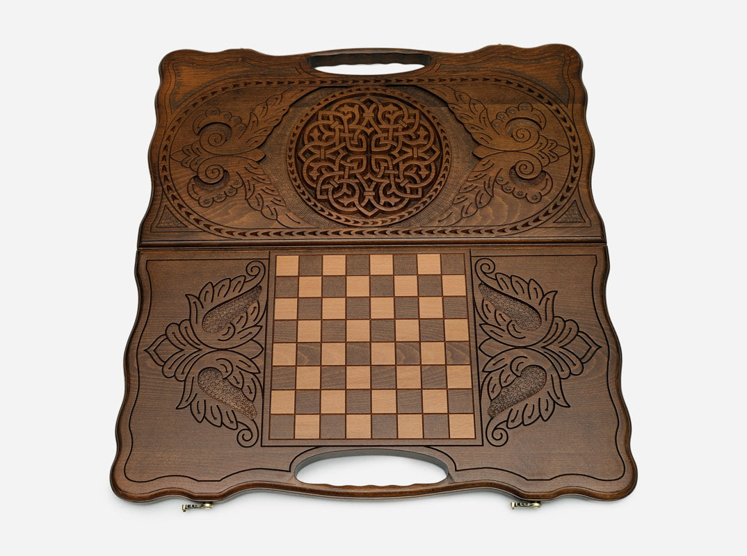 The carry handle and upper carving