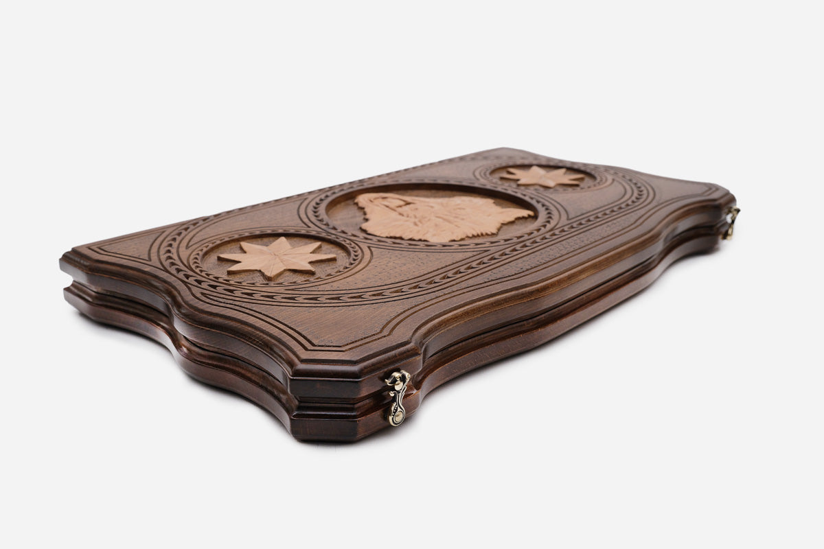 Wolf backgammon board - view 3