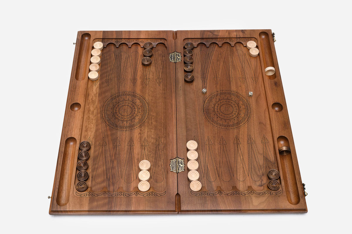 The folded walnut board