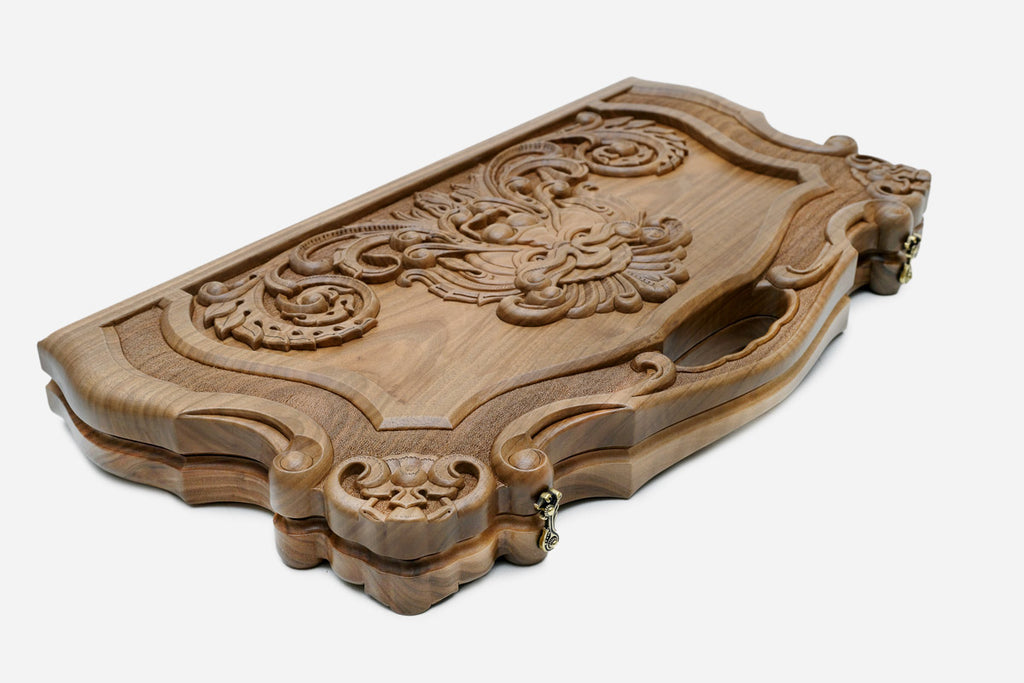 The carry handle and upper carving