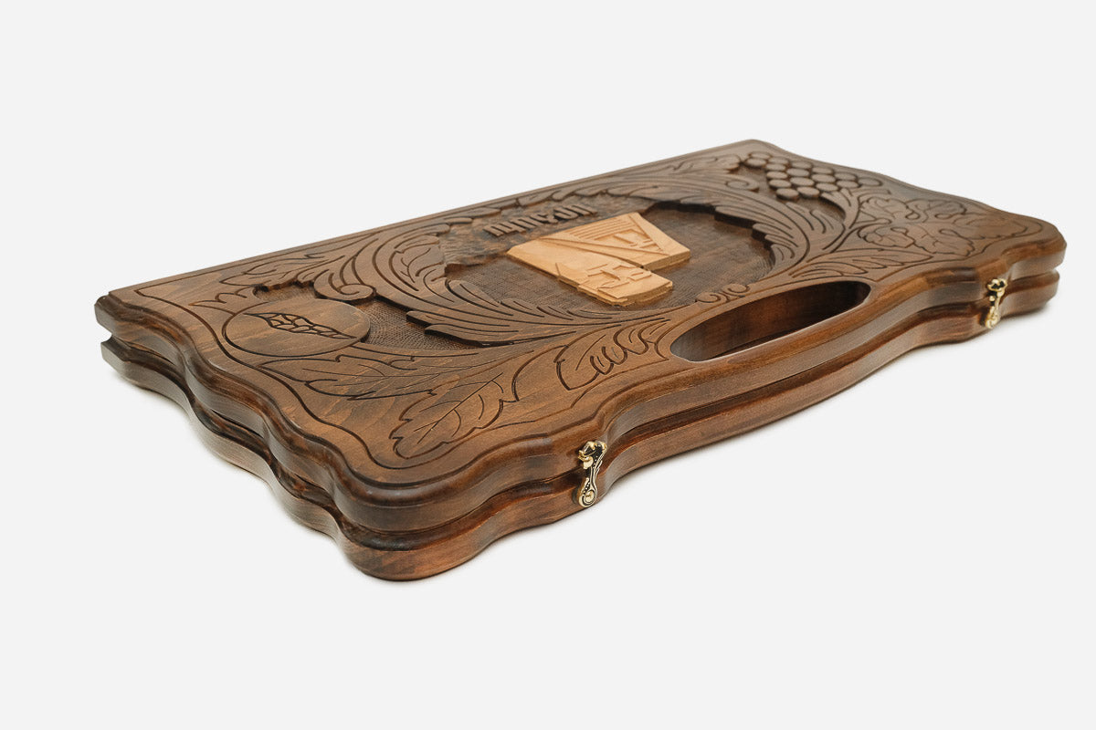 The carry handle and upper carving