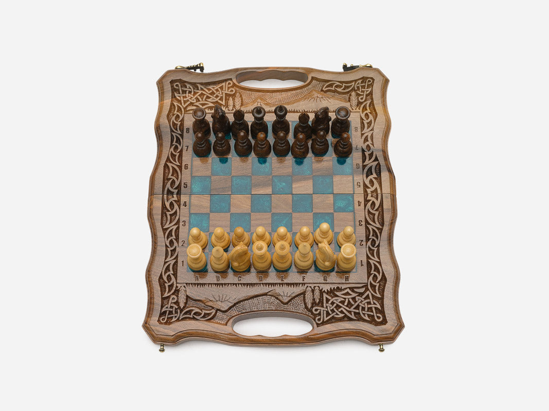 Mount Ararat chess and backgammon set detail 4