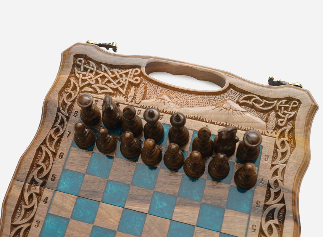 Mount Ararat chess and backgammon set detail 5