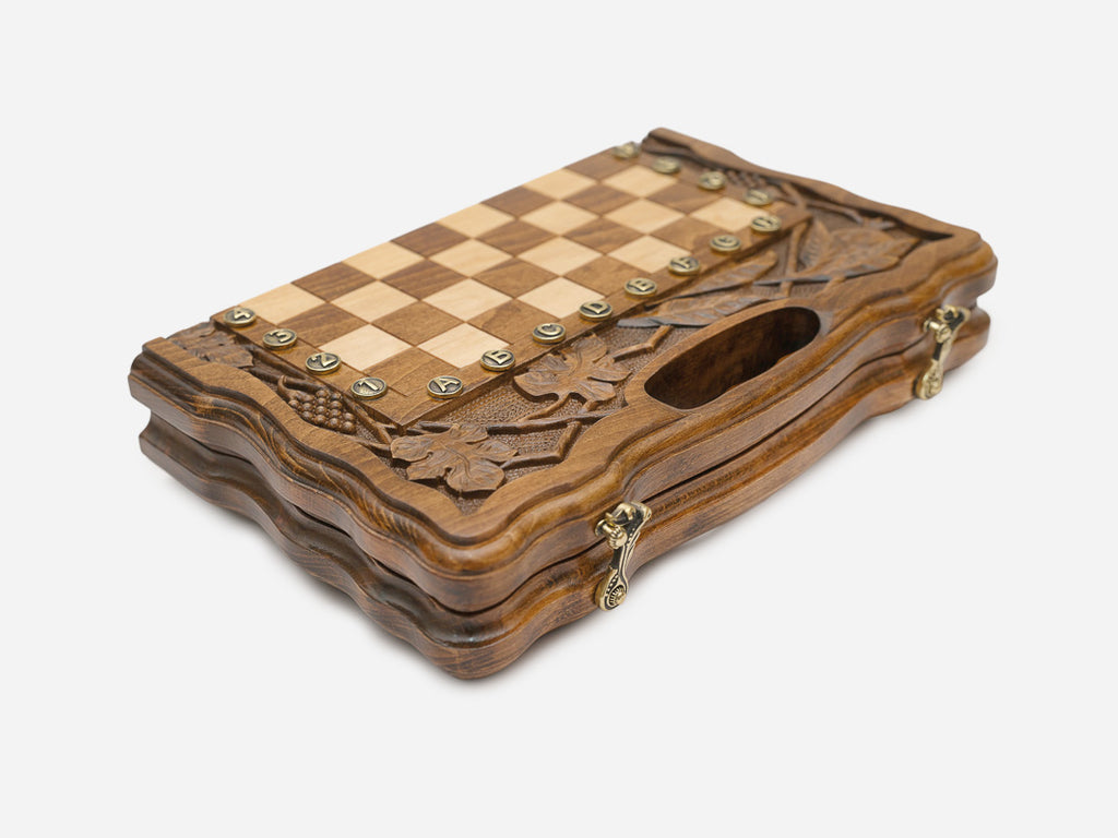 Pomegranate and Grapevine chess and backgammon set detail 3