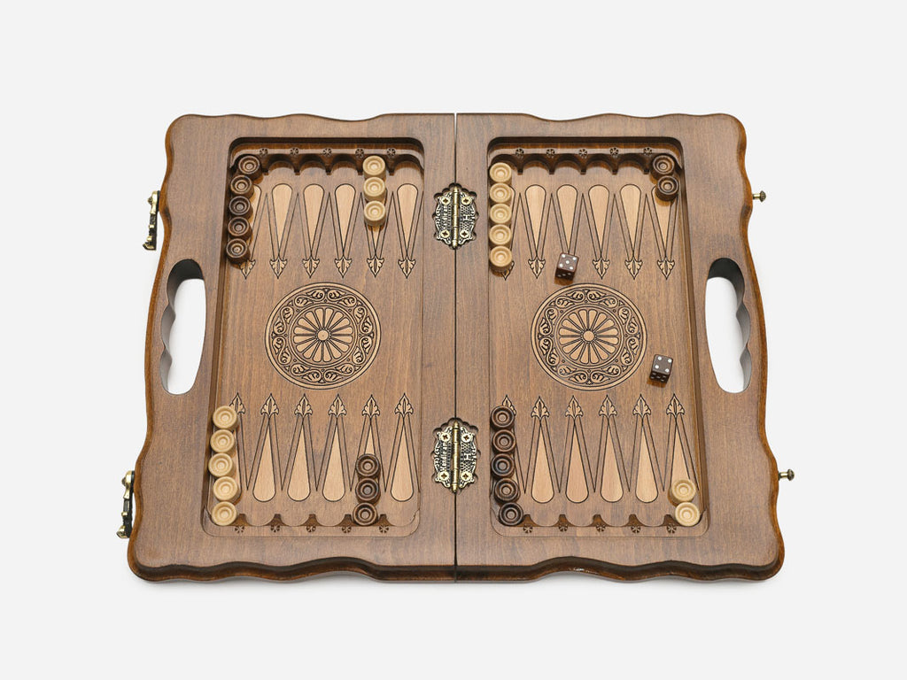 Pomegranate and Grapevine chess and backgammon set detail 9