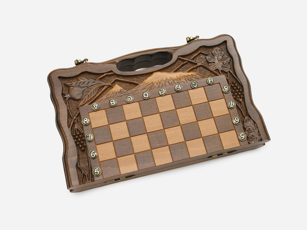 Backgammon layout inside the folding walnut game board