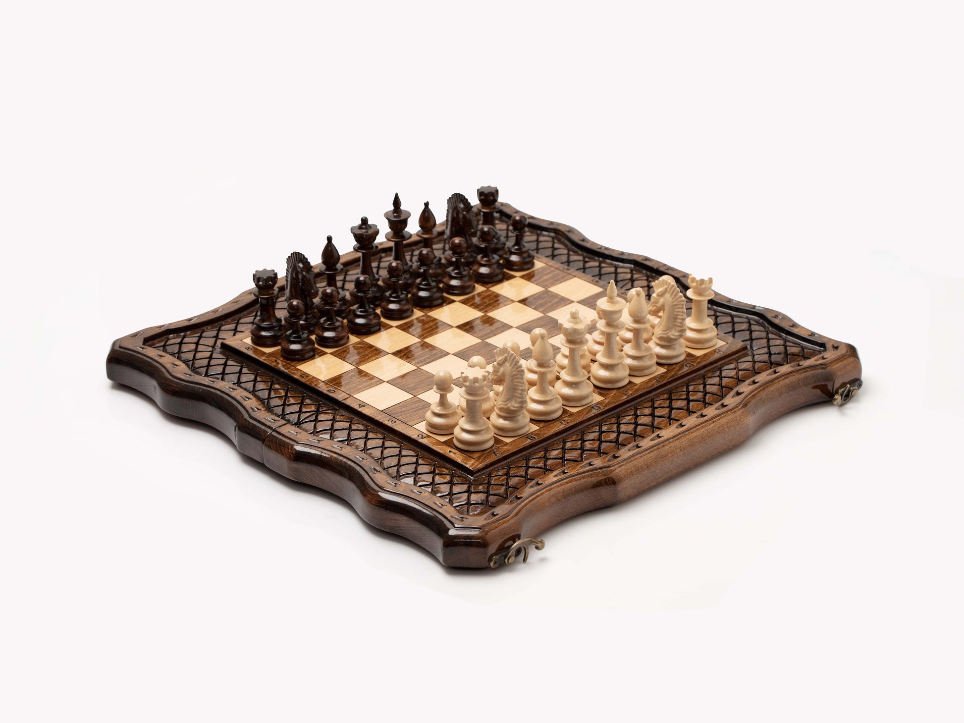 Wooden Chess Set with Contour Outline - Unumperfectus