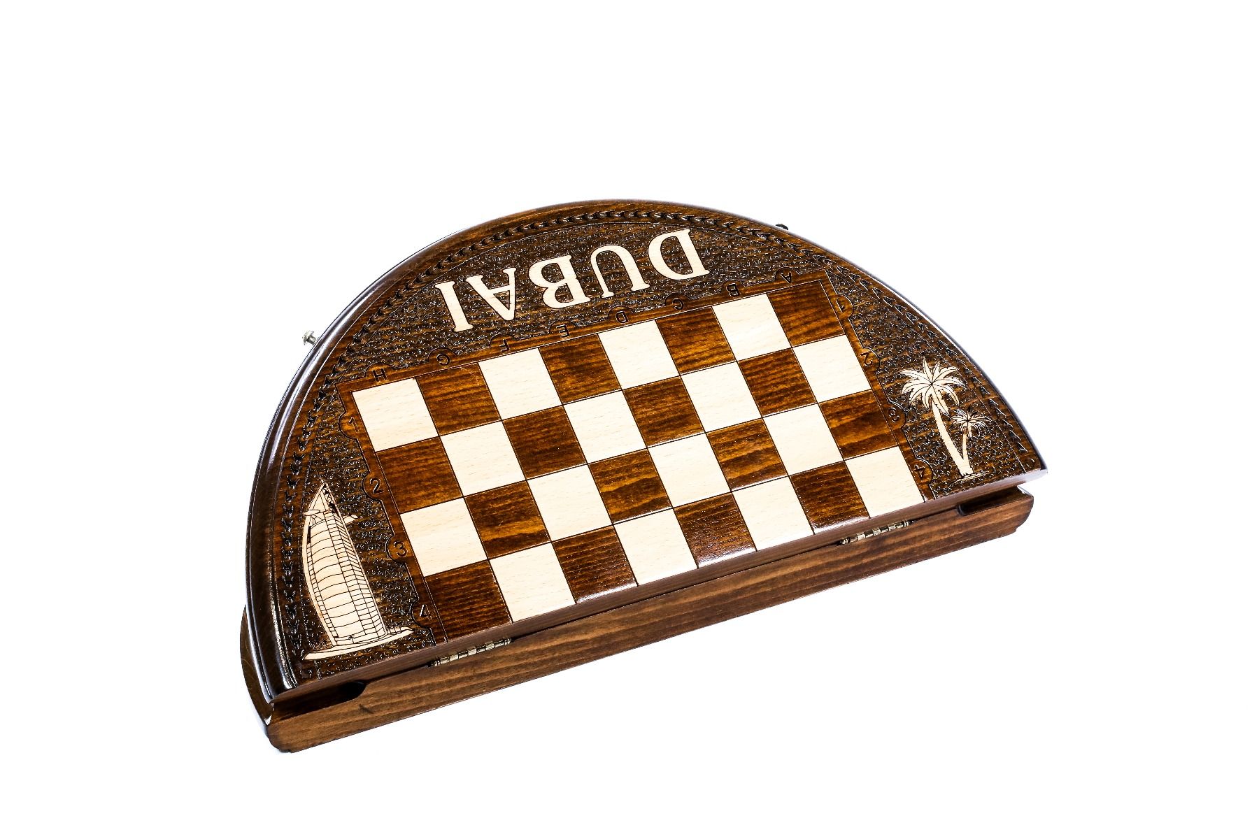 Chess Set - Circular Dubai - Unumperfectus