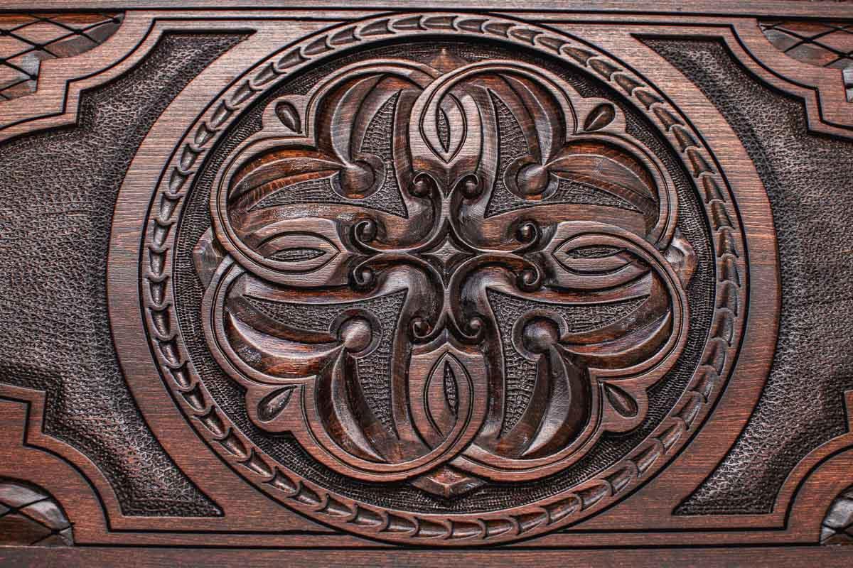 Armenian ornament wooden backgammon board