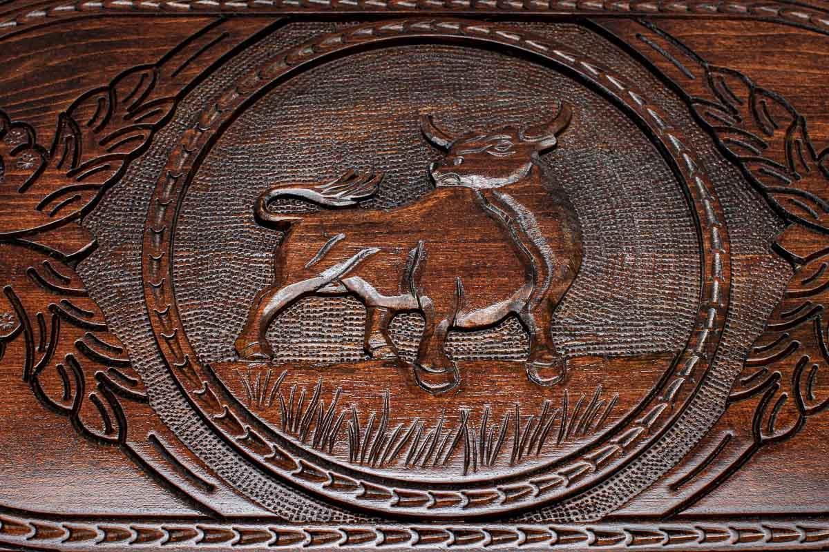 Backgammon Set Bull - handmade wooden backgammon board