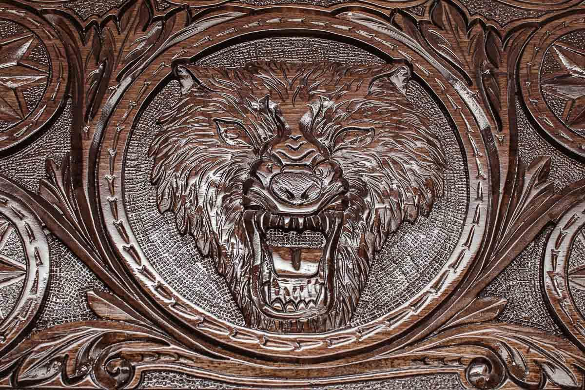 Backgammon Set Wolf and Octagon - handmade wooden backgammon board