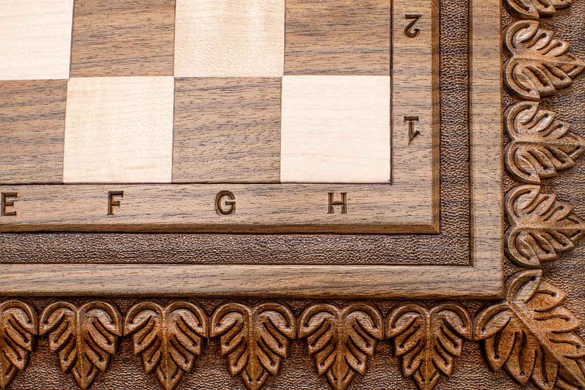 Master-Carved Ornate chess and backgammon set - view 3