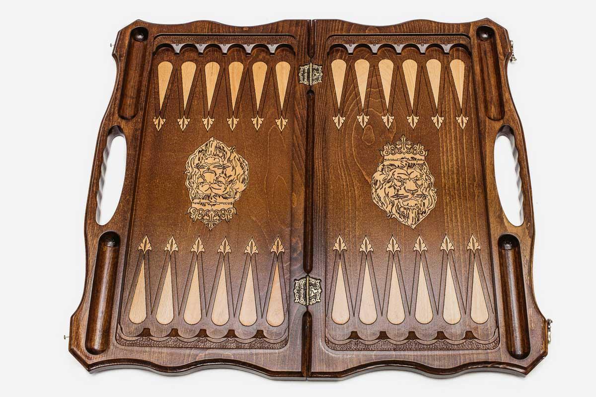 Lion chess and backgammon set - view 3