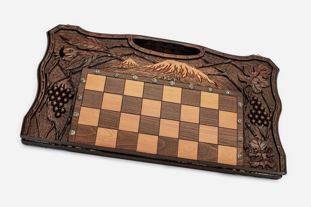 Mount Ararat, Pomegranate and Grapevine chess and backgammon set - view 3