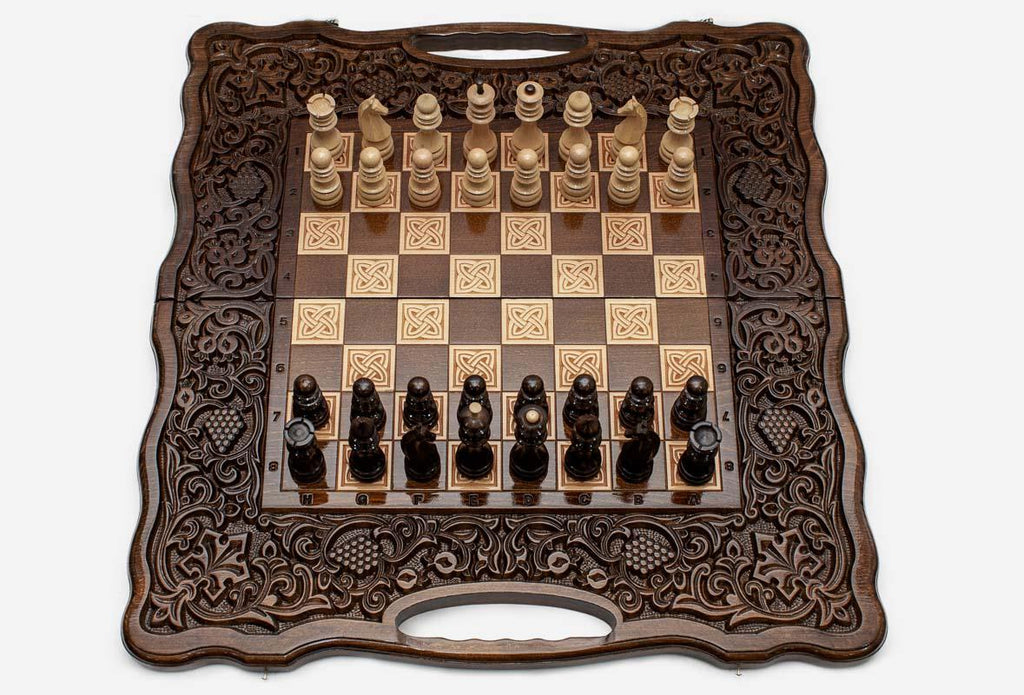 Pomegranate and Grapevine chess and backgammon set - view 5